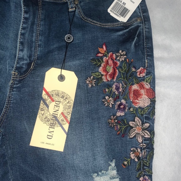 FOREVER 21 JEANS - Picture 2 of 5